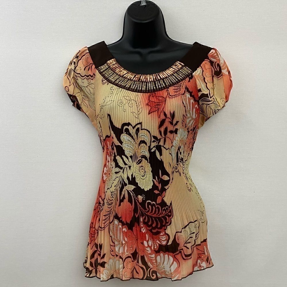 🛍Nicola Short Sleeve floral design Blouse Size: M G-83